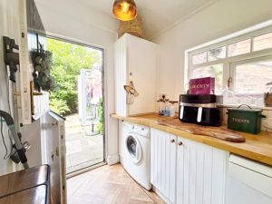 Photo 21- click for photo gallery